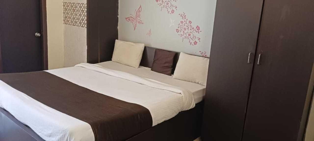 Oyo Stellar Resort 布巴内什瓦尔 外观 照片