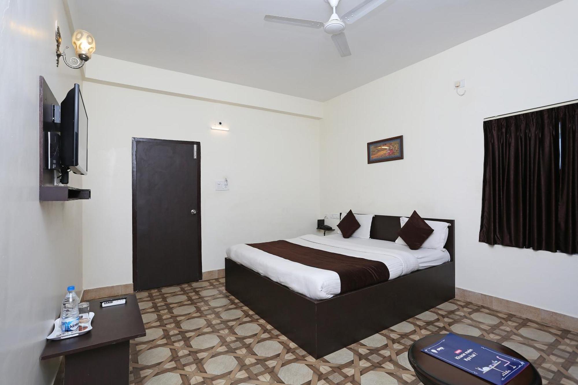 Oyo Stellar Resort 布巴内什瓦尔 外观 照片