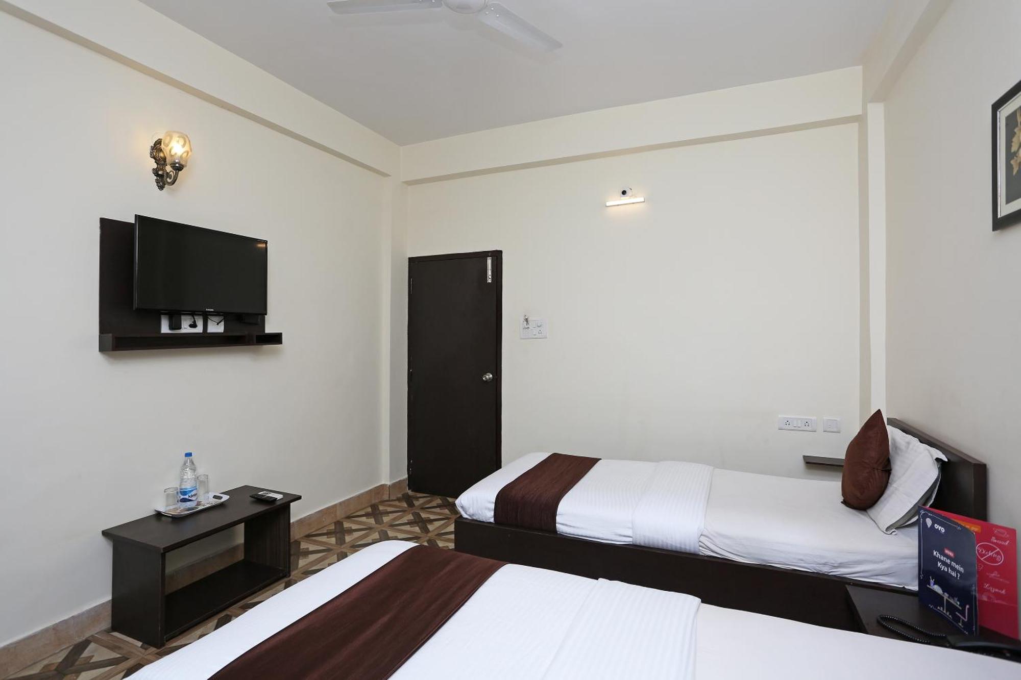 Oyo Stellar Resort 布巴内什瓦尔 外观 照片