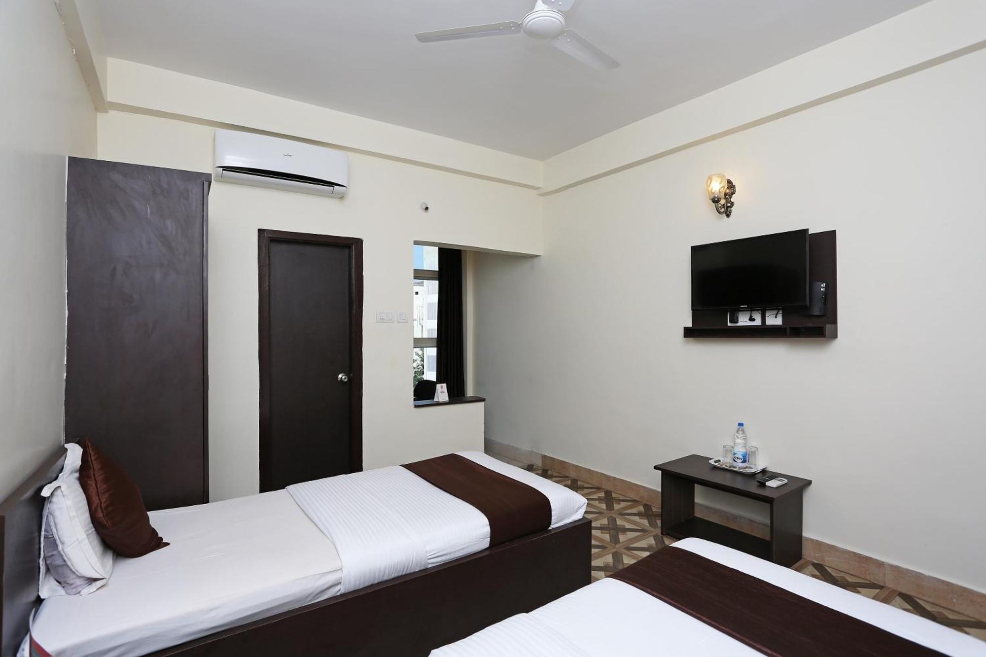 Oyo Stellar Resort 布巴内什瓦尔 外观 照片